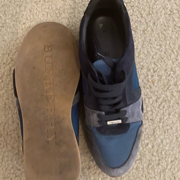 Burberry sneaker size 43/10 different shades of blue. Box included - Picture 2 of 2